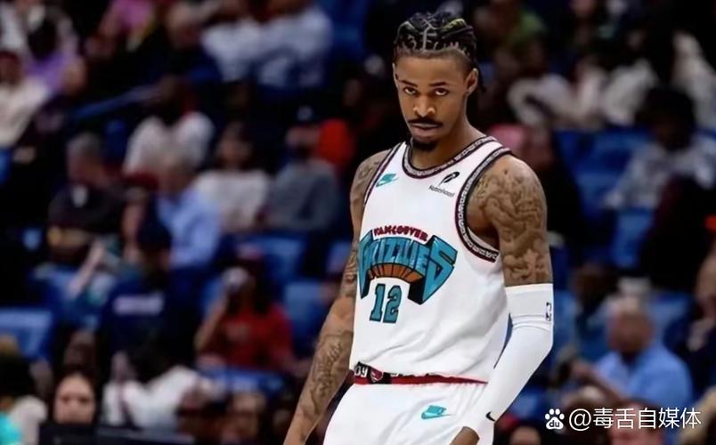 湖人vs灰熊复盘：詹眉第三节轰25分逆转，莫兰特37分难阻连败