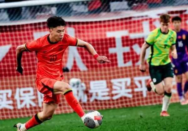 朱广沪踢过球吗？