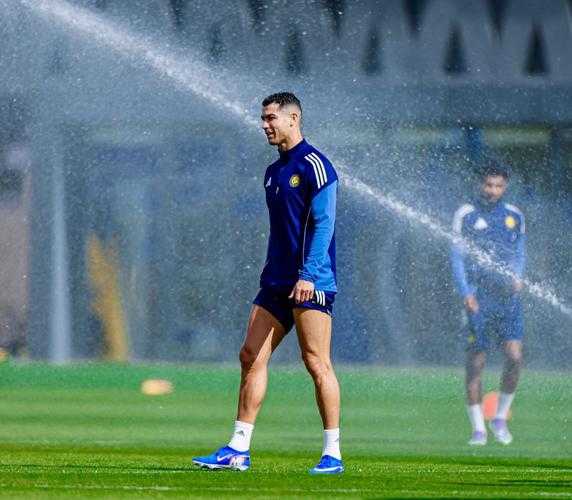 记者：C罗将缺席下周末的比赛，安吉洛和哈姆丹预计进入首发阵容