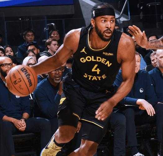 大爆冷！约基奇35+20+12霍福德创纪录，库里兴奋庆祝，波杰立大功