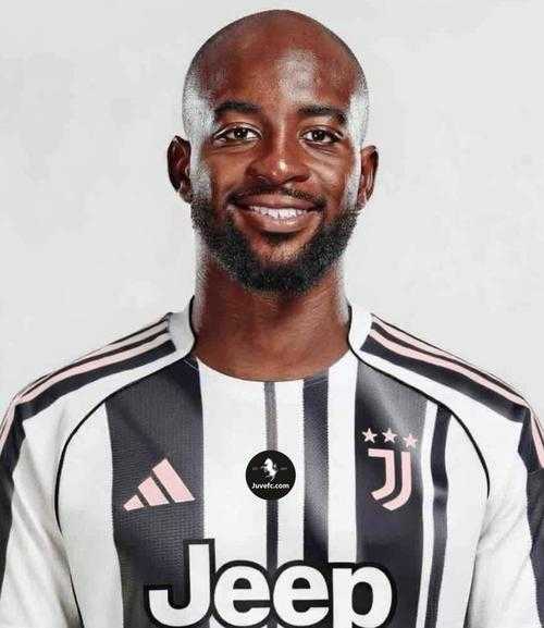 近三个赛季只出场24次，斯基拉：佩林可能在今夏离开尤文