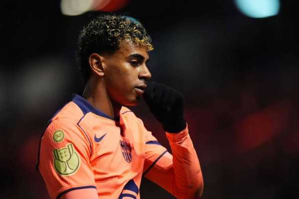 30！亚马尔助攻，1.4亿真核归来，巴萨主场大胜，皇马让出榜首