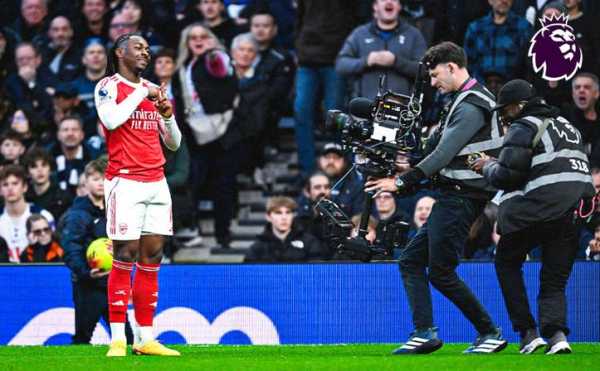 41！哲凯自我证明，埃泽梅开二度，阿森纳双杀热刺，领先曼城5分