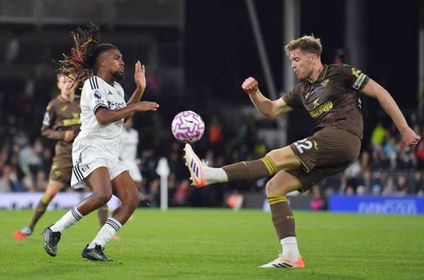 富勒姆31桑德兰，劳尔希门尼斯双响，伊沃比传射