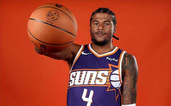 杰伦格林绝杀太阳队，比尔西蒙斯盛赞其表现“难以形容”