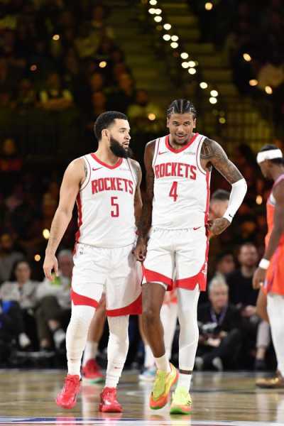 场均24+4+8！火箭错失夺冠拼图控卫，斯通为保守买单，KD来错队