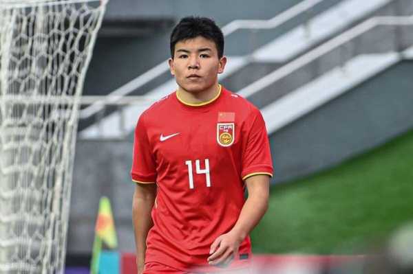 巴恩斯利青训主管：徐彬态度极佳，是位令人难以置信的运动员