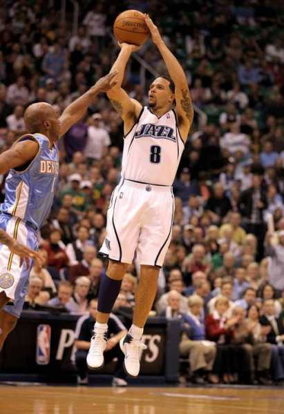 德隆：得知被爵士交易时我在健身我和斯隆教练存在误会