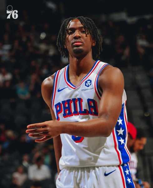 NBA战报：鹈鹕12611176人，马克西27分