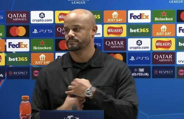 孔帕尼：我们原本掌控了比赛，但之后却送给了对手两个进球