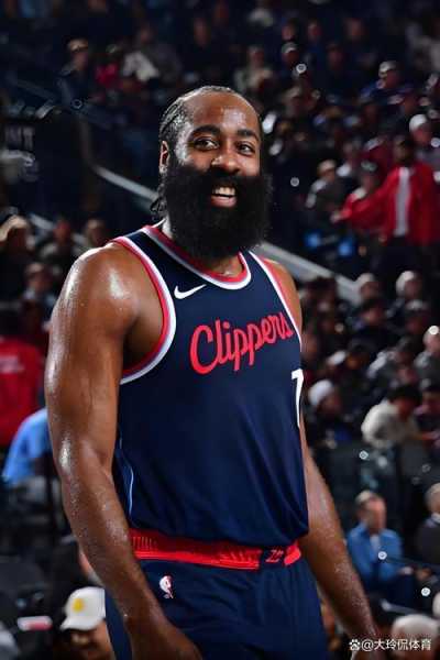 得分能力不足的问题充分暴露了，快船还应该让他继续担任先发吗