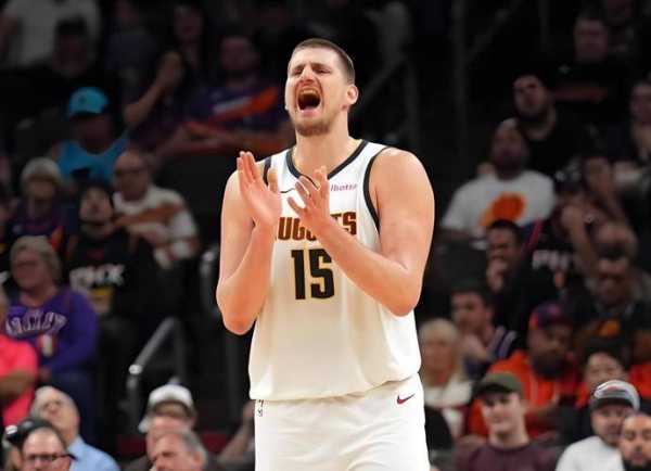 狂胜54分创历史！约基奇32+9+7+4断破纪录杨瀚森战偶像手感冰凉