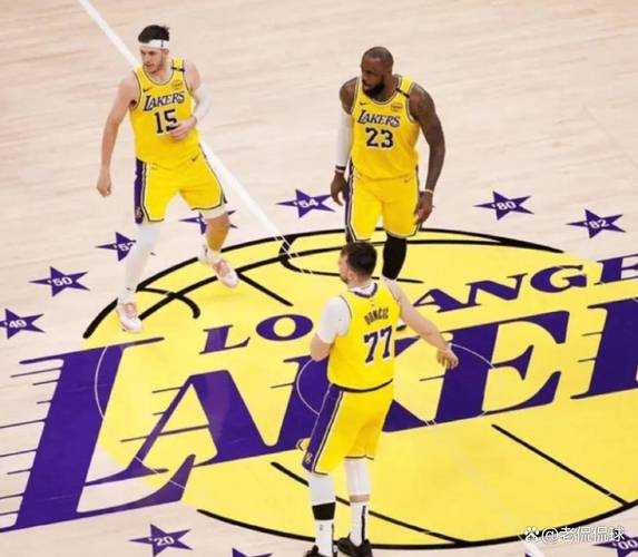 湖人复仇！詹姆斯一战连创4大神迹，东契奇轰38+11，伦纳德伤退