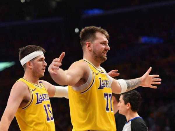 伦纳德又伤！湖人险胜快船，东契奇38分11助，湖人赢球也暴露问题