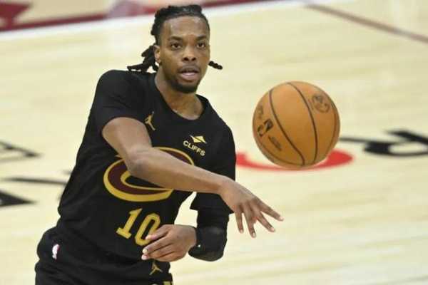 交易后第二日对决旧主加兰感叹有些尴尬犹如双队并肩作战_NBA直播