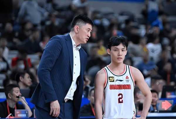 早上十点半，朱芳雨做出重要决定！徐杰好消息，广东首次全员合训