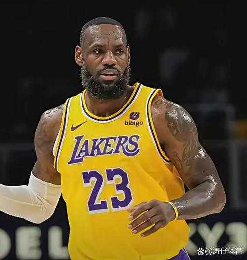 前队友香珀特：詹姆斯会愿意为赢球降薪钱这东西他怎么都能赚到