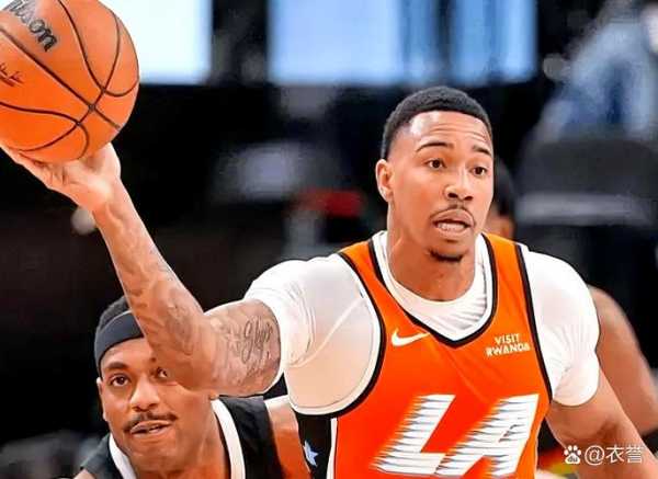 越来越适应先发控卫的角色了！快船后场大闸的表现正在不断提升