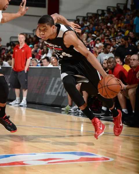 被骑士各种针对！篮网后场新秀至今依然没有取得实质性的进步