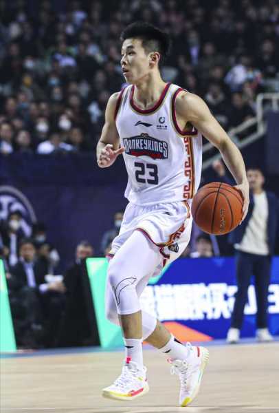 林葳：NCAA环境与之前经历完全不同更重纪律我的防守要努力