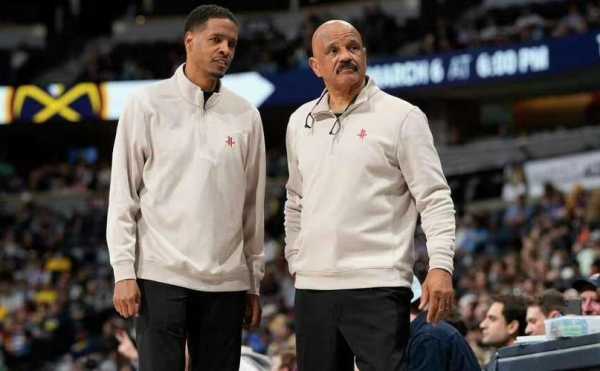 1出1进！火箭队2阵迎调整，30岁老将取代后场大闸，重夺轮换位置